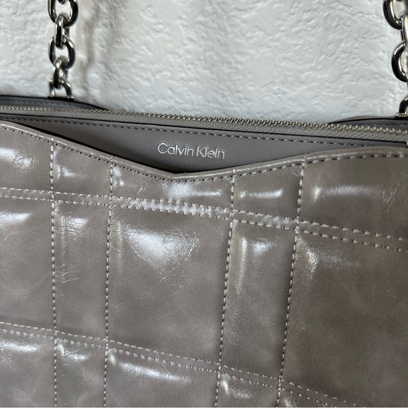 BRAND NEW Calvin Klein Grey Tote - Picture 5 of 14